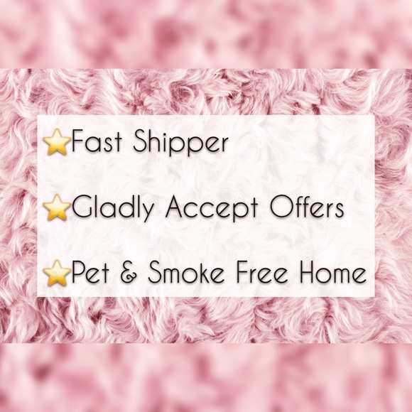 Black shorts Size Large - Picture 5 of 5